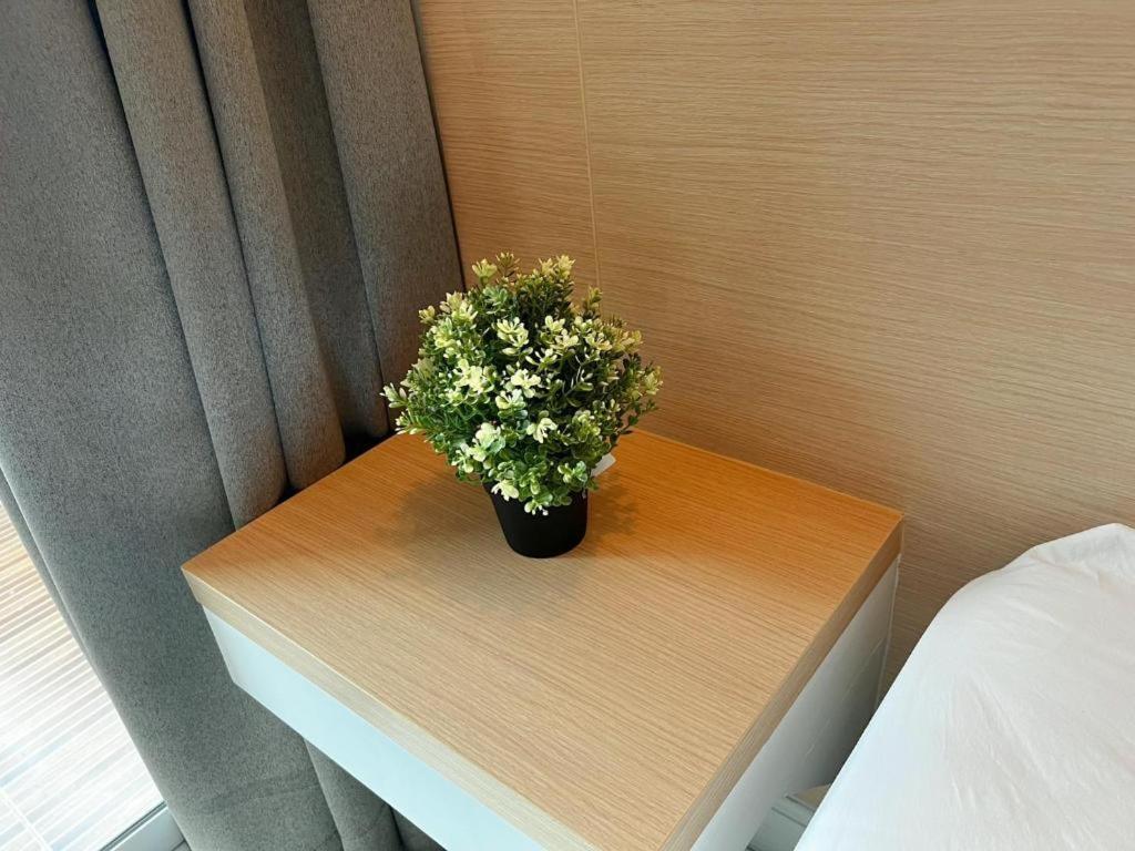 Nana Chat Bangsaen Hotel Si Racha Buitenkant foto