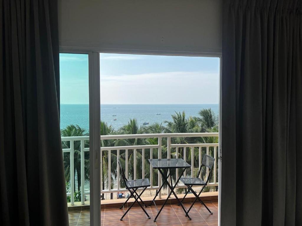 Nana Chat Bangsaen Hotel Si Racha Buitenkant foto
